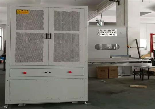 汽車(chē)腳墊高頻焊接機電磁輻射如何解決